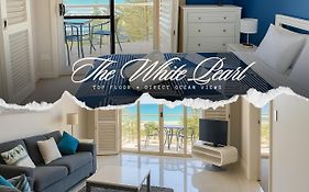 The White Pearl Apartment Direct Ocean Views Top Floor
